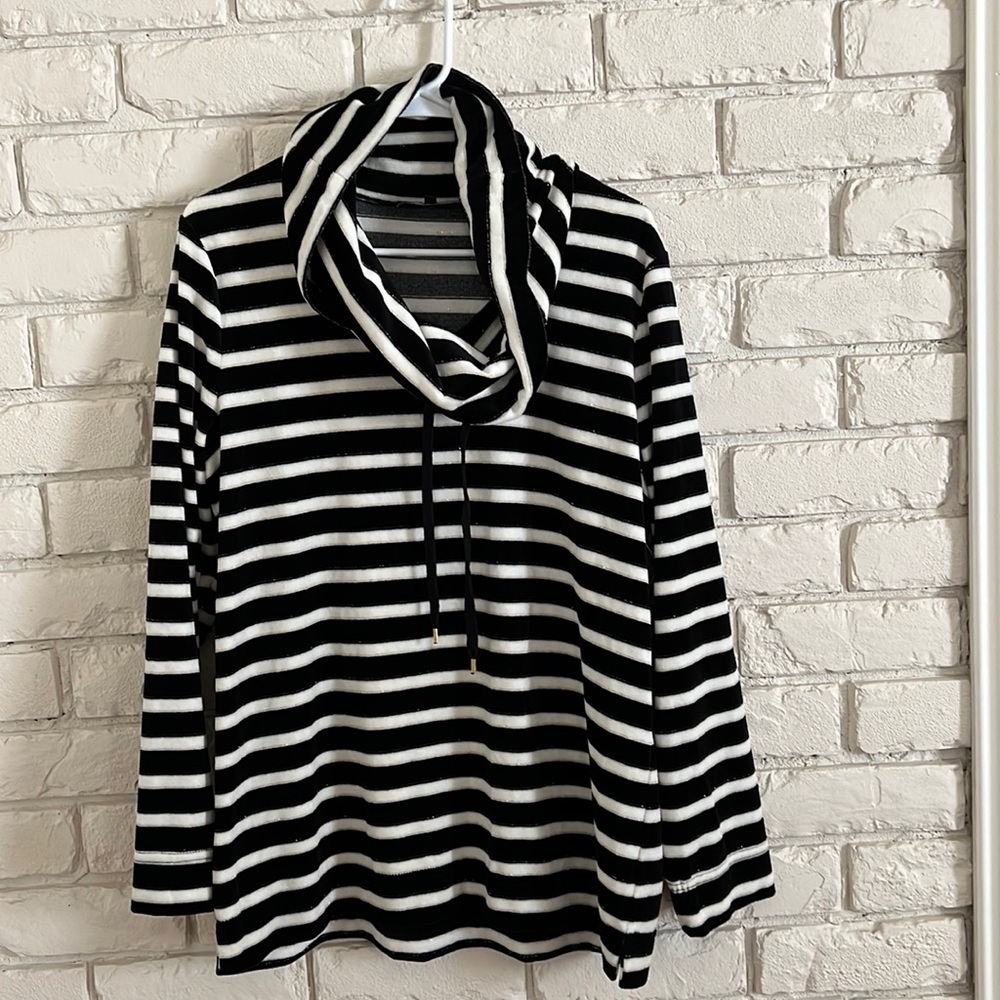 NWT Jones New York Cowl neck velour sweater